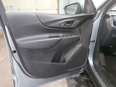 Used 2024 Chevrolet Equinox LT image 49