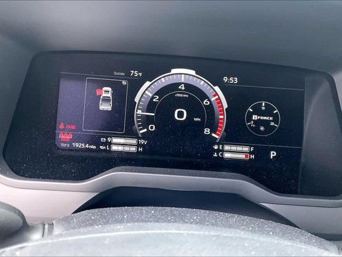 Used 2026 Toyota Tundra Limited AWD/4WD image 21