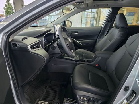 Certified 2026 Toyota Corolla Cross XLE image 22