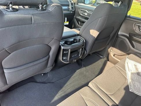 New 2026 RAM 1500 Big Horn AWD/4WD image 34