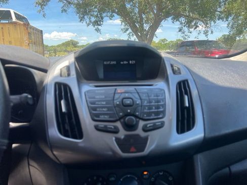 Used 2015 Ford Transit Connect XLT FWD image 12