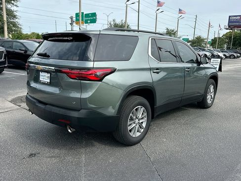 Used 2023 Chevrolet Traverse LT FWD image 5