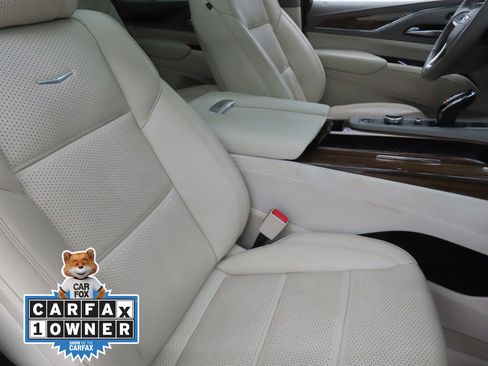 Used 2023 Cadillac Escalade Premium Luxury Platinum RWD image 29