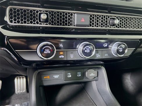 Used 2025 Honda Civic Sport image 21