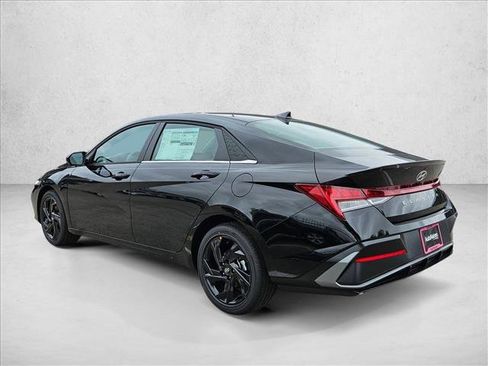 New 2026 Hyundai Elantra SEL Sport FWD image 9
