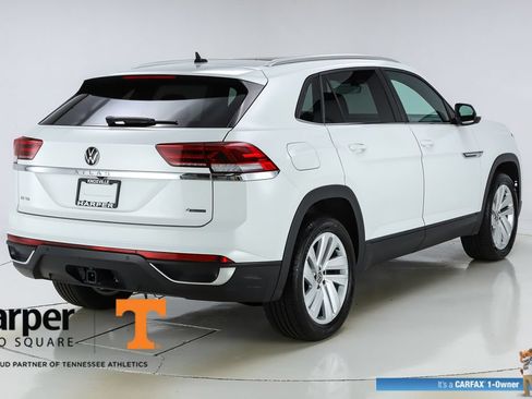 Used 2023 Volkswagen Atlas Cross Sport SE w/ Panoramic Sunroof Package AWD/4WD image 48