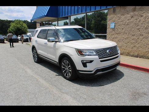 Used 2018 Ford Explorer Platinum AWD/4WD image 1