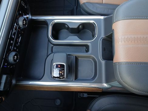 New 2026 Chevrolet Silverado 1500 High Country w/ High Country Premium Package AWD/4WD image 72