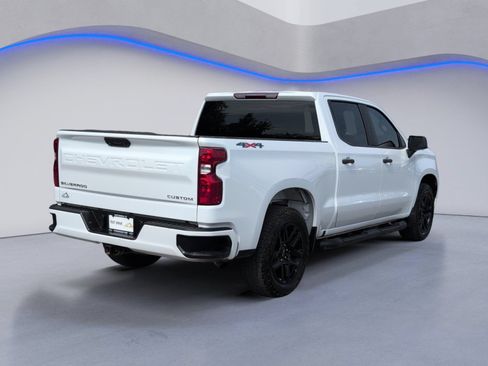 Used 2023 Chevrolet Silverado 1500 Custom AWD/4WD image 9