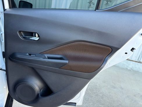 Used 2020 Nissan Kicks SR w/ Exterior Package image 30