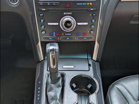 Certified 2019 Ford Explorer Platinum AWD/4WD image 22