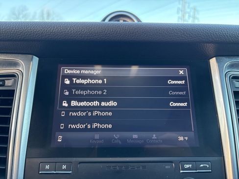 Used 2018 Porsche Macan image 24