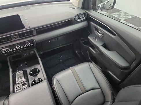Certified 2025 Honda Pilot EX-L image 15