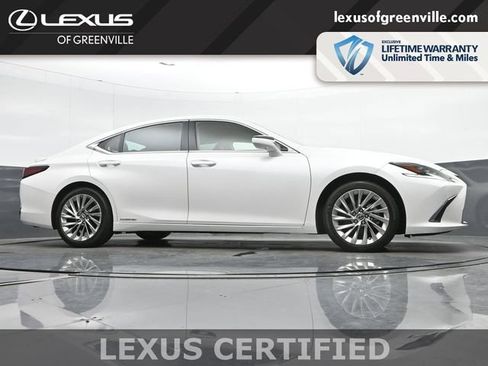 Certified 2022 Lexus ES 300h Ultra Luxury w/ Accessory Package 2 FWD image 33