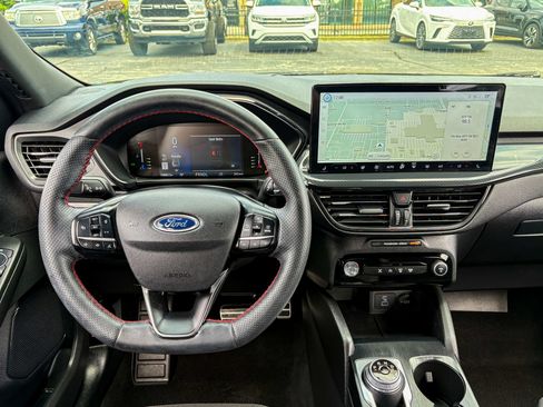 Used 2023 Ford Escape ST-Line w/ Tech Pack #1 AWD/4WD image 29