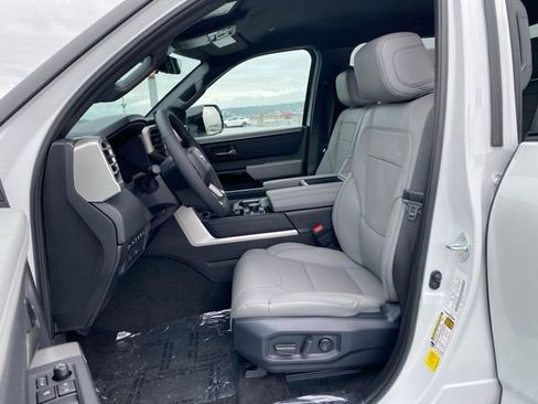 New 2026 Toyota Tundra Limited AWD/4WD image 21