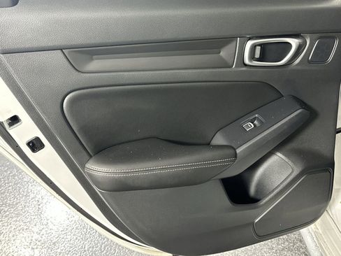Used 2023 Honda Civic EX-L image 30