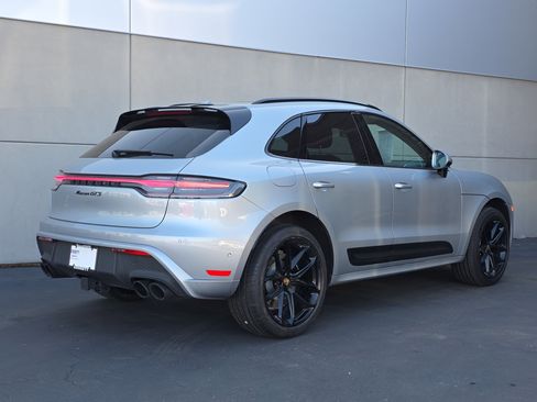 Used 2025 Porsche Macan GTS image 7