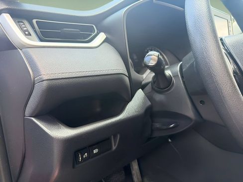 Used 2019 Toyota RAV4 LE w/ All Weather Liner Package AWD/4WD image 20