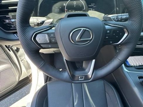 New 2026 Lexus TX 500h AWD image 8