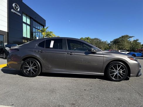 Used 2023 Toyota Camry SE image 24