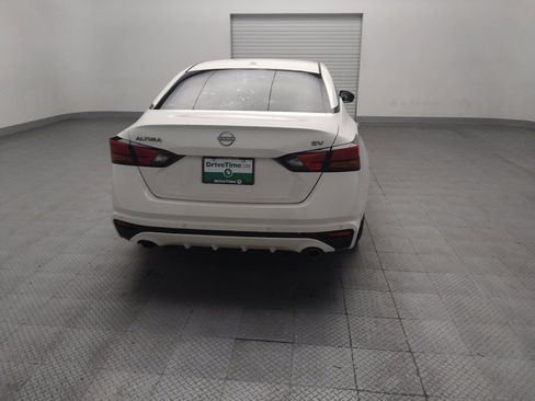 Used 2023 Nissan Altima 2.5 SV w/ SV Premium Package FWD image 7