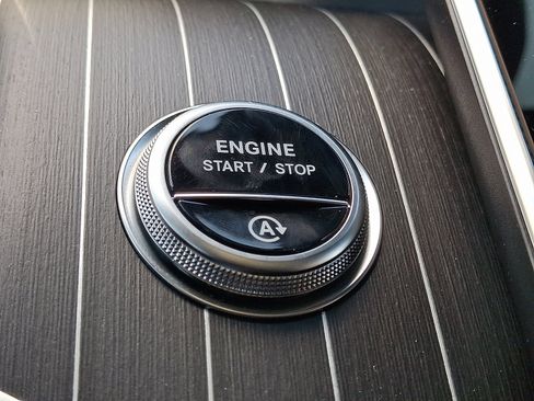 Used 2026 Mercedes-Benz GLC 300 4MATIC image 23