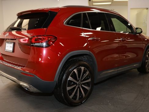 Used 2022 Mercedes-Benz GLA 250 4MATIC image 7