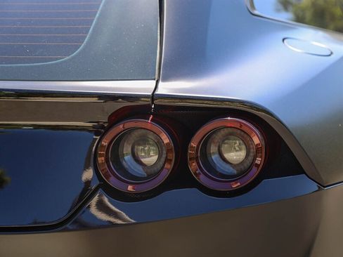 Used 2017 Ferrari GTC4Lusso AWD/4WD image 35
