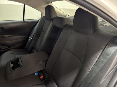 Used 2025 Toyota Corolla LE FWD image 7