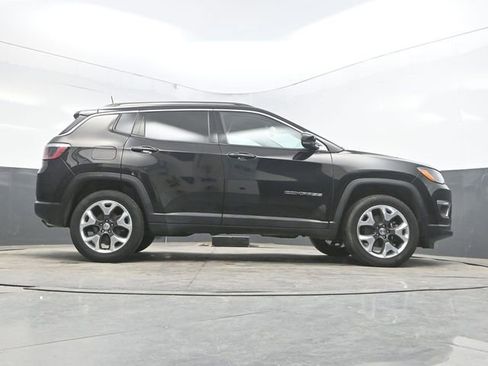 Used 2018 Jeep Compass Limited AWD/4WD image 40