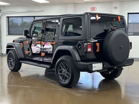 Used 2025 Jeep Wrangler Unlimited Sport AWD/4WD image 7