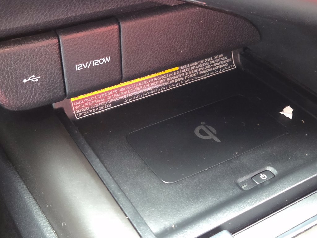 Used 2021 Toyota Camry XSE w/ TRD Appearance Package (TMS) FWD image 13