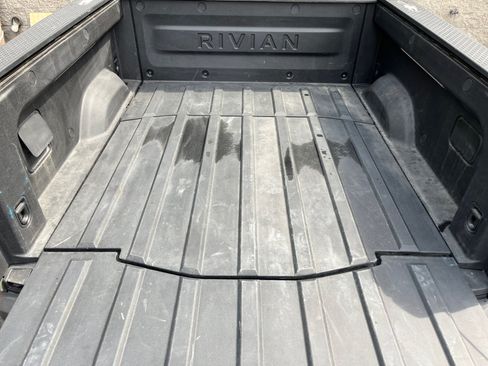 Used 2022 Rivian R1T Launch Edition AWD/4WD image 22
