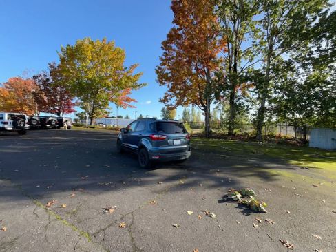 Used 2021 Ford EcoSport SE image 16