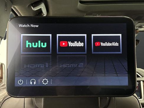 Used 2024 GMC Yukon XL Denali Ultimate image 12