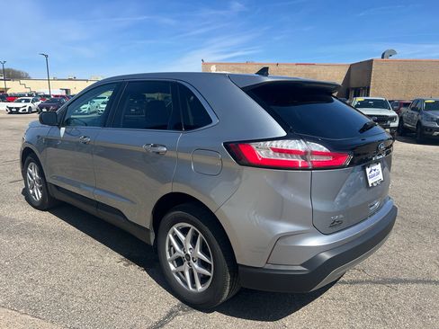 Used 2024 Ford Edge SEL AWD/4WD image 6