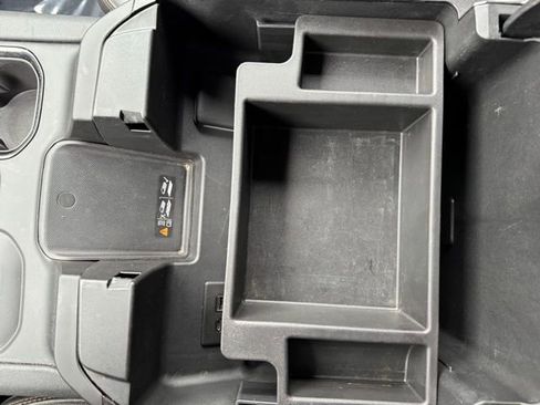 Used 2023 GMC Sierra 1500 AT4 w/ Technology Package image 20