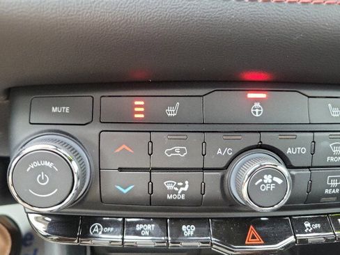 Used 2023 Dodge Durango GT AWD/4WD image 14