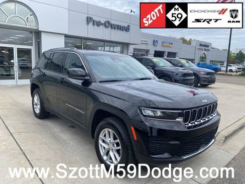 Used 2024 Jeep Grand Cherokee Laredo X AWD/4WD image 1
