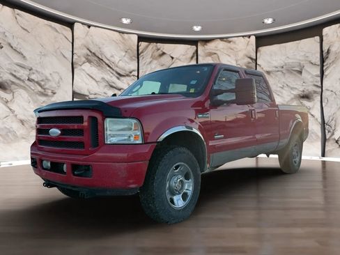 Used 2005 Ford F350 XLT image 2