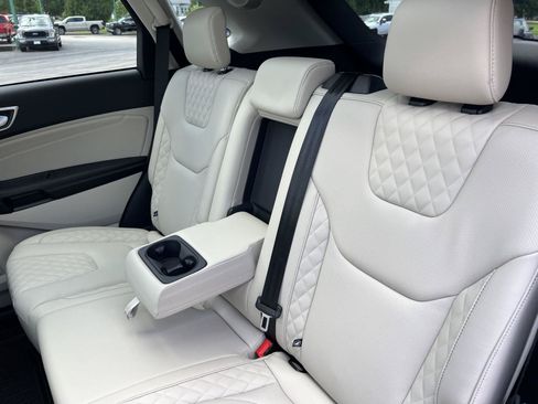Used 2024 Ford Edge Titanium w/ Titanium Elite Package AWD/4WD image 45