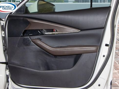 Used 2025 MAZDA CX-30 AWD 2.5 S w/ Premium Package image 16