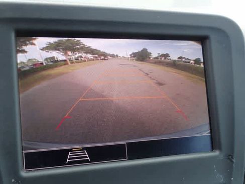Used 2024 Chevrolet Equinox LT AWD/4WD image 21