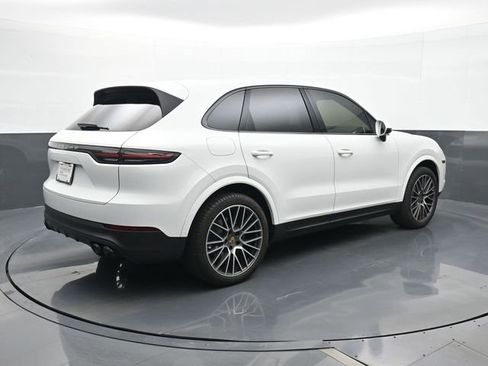 Certified 2020 Porsche Cayenne AWD/4WD image 21