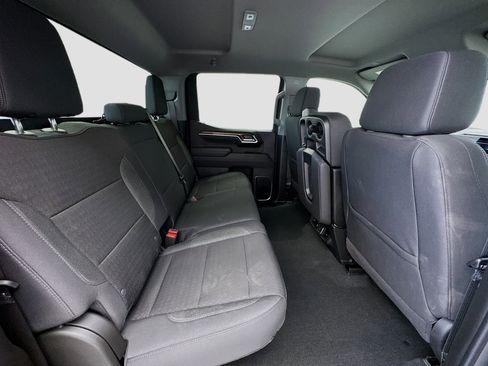 Used 2025 Chevrolet Silverado 1500 LT image 18