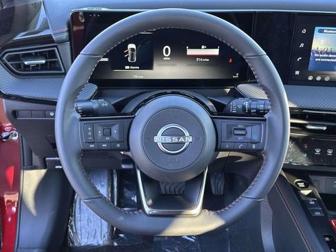 New 2026 Nissan Kicks SR FWD image 18