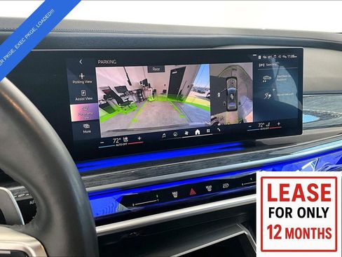 Used 2023 BMW 740i image 31