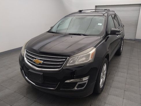 Used 2017 Chevrolet Traverse LT w/ Style and Technology Package FWD image 15