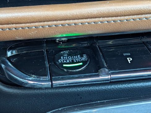 Used 2022 Lincoln Nautilus Reserve w/ Equipment Group 201A image 21